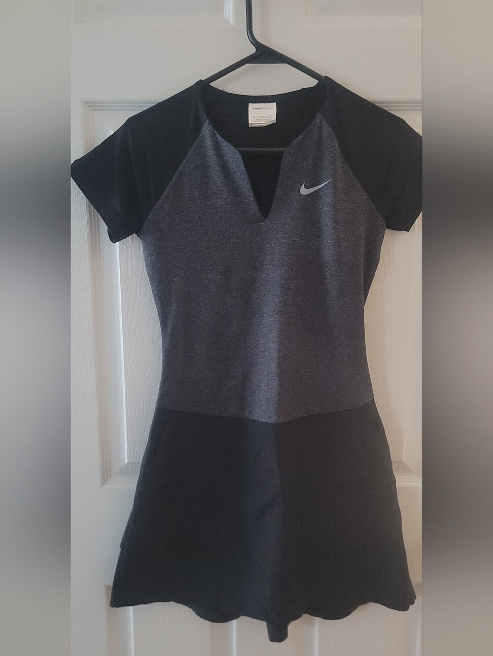 Nike Women’s Black & Charcoal Gray Athletic Dress Size XS